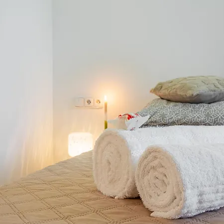 Natural-style In The Centre Of