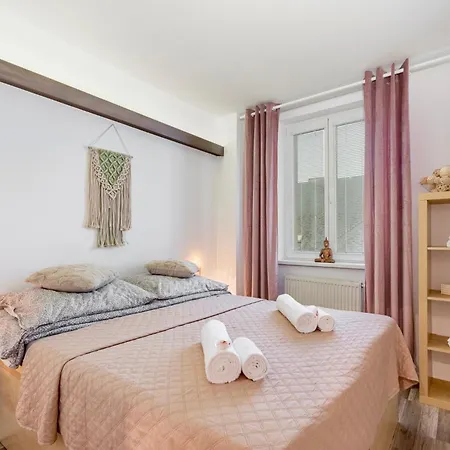 Apartment Natural-style In The Centre Of Bratislava