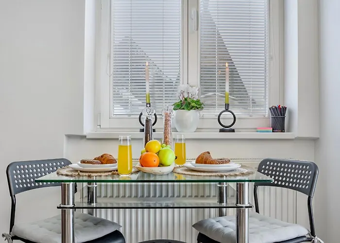 Natural-style In The Centre Of Apartment *
